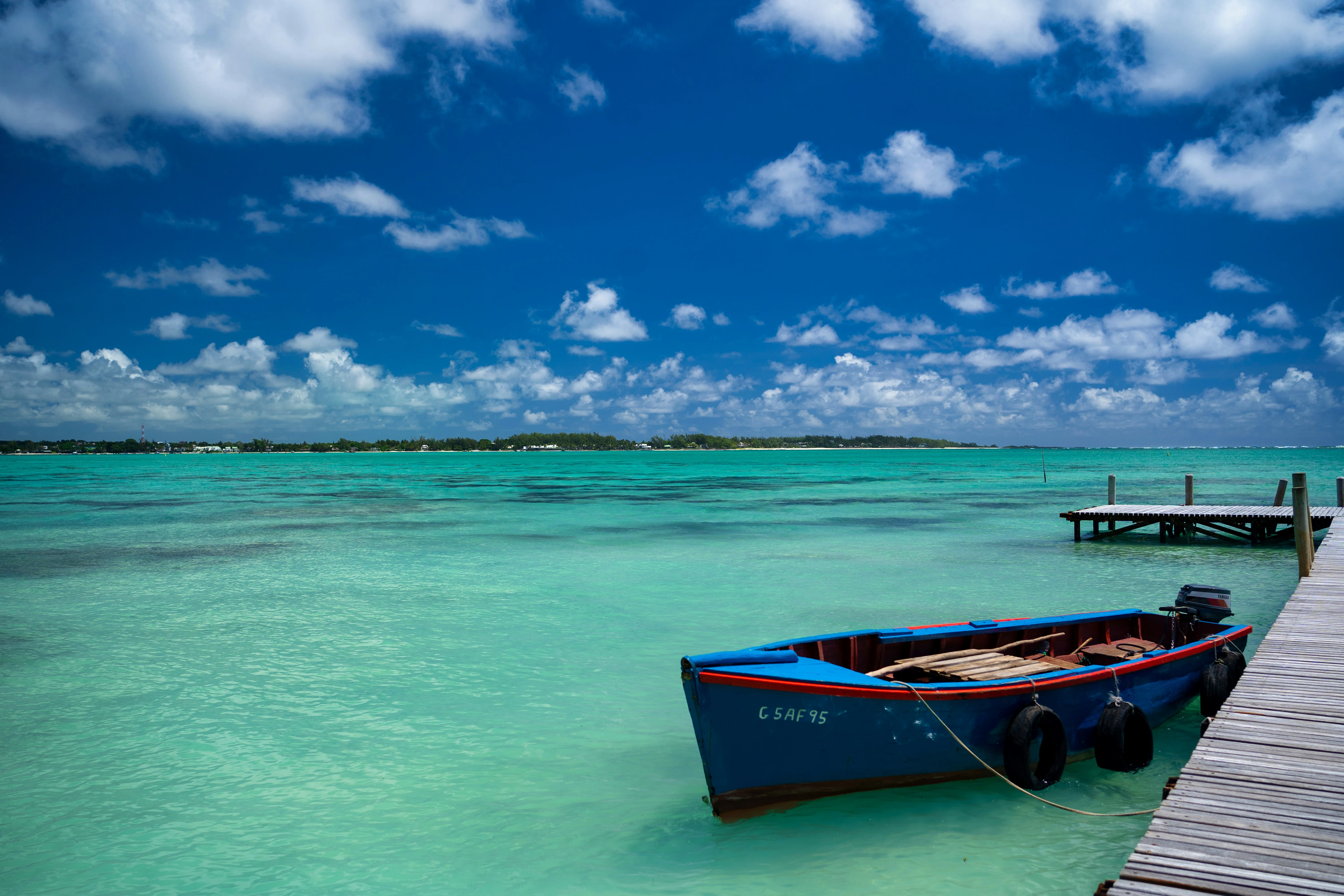 Mauritius and Dubai Holiday Package from India with Travelochat