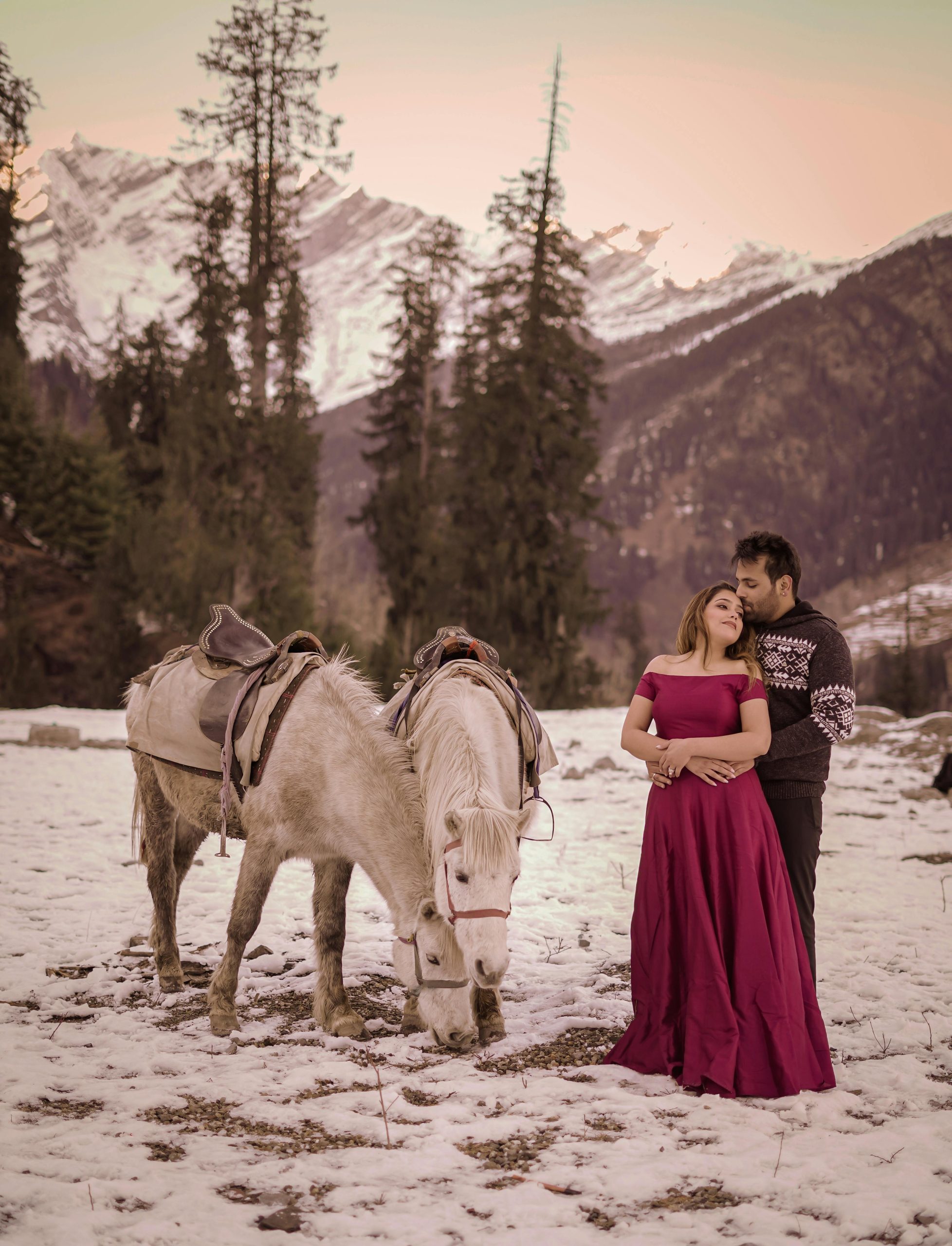 TraveloChat – Where Love Meets the Mountains. This Valentine’s Day, fall in love all over again in Manali & Shimla.